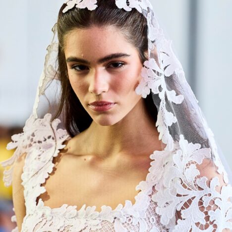 Casa dos Vestidos encerra desfiles do Casar.com 2025